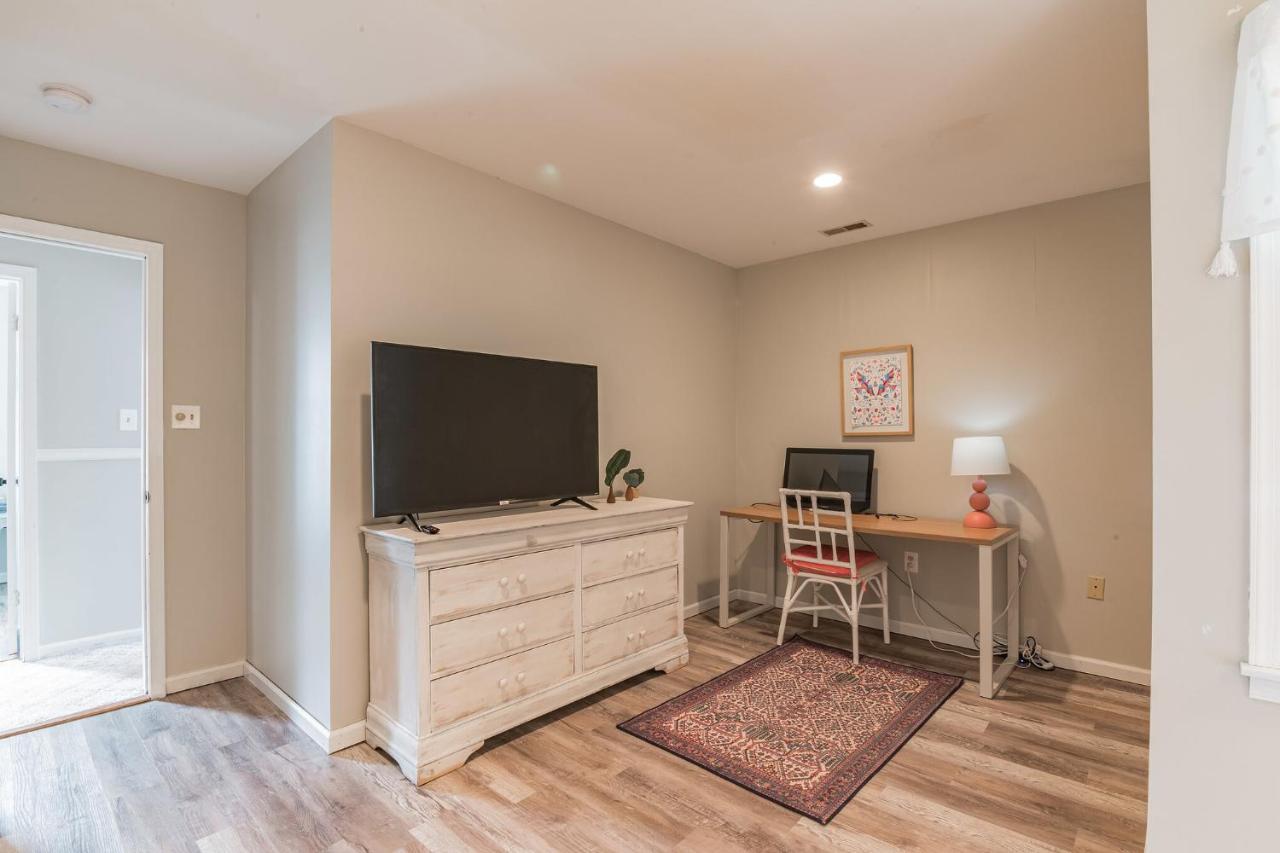 Serene Single Story, Grill, Fire Pit, Fenced Yard And Pet Friendly Stay Cape May Court House Ngoại thất bức ảnh